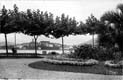 VISTA DE HONDARRIBIA DESDE JARDINES DE HENDAIA: COLEGIO DE LAS HIJAS DE LA CRUZ. CASCO VIEJO