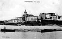 VISTA DESDE EL RÍO  BIDASOA: CASTILLO. IGLESIA. BARCAS. BARQUERO