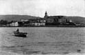 VISTA GENERAL HONDARRIBIA. CASCO ANTIGUO. BARQUERO: TOMA DESDE EL RÍO BIDASOA