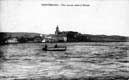VISTA DESDE BIDASOA. BARCA DE REMOS CON GENTE. COLEGIO HIJAS DE LA CRUZ. CASA LONJA. MALECÓN. MUELLE DE LOS VETERANOS
