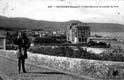 TOMA DESDE SUBIDA  DESDE LA BRECHA AL CASTILLO: MIRAMAR. LA MARINA. PUERTO. HOMBRE CON CESTO EN CABEZA (1905)