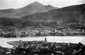 VISTA  DESDE GUADALUPE: GENERAL HONDARRIBIA Y HENDAYA DESDE JAIZKIBEL: CASCO VIEJO. IGLESIA.