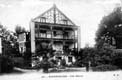 VILLA EDERRA: GENTE EN BALCÓN