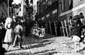 PROCESIÓN DE SEMANA SANTA. PASO. ANGELITOS: CALLE UBILLA. A LA DERECHA ANTIGUO MERCADO